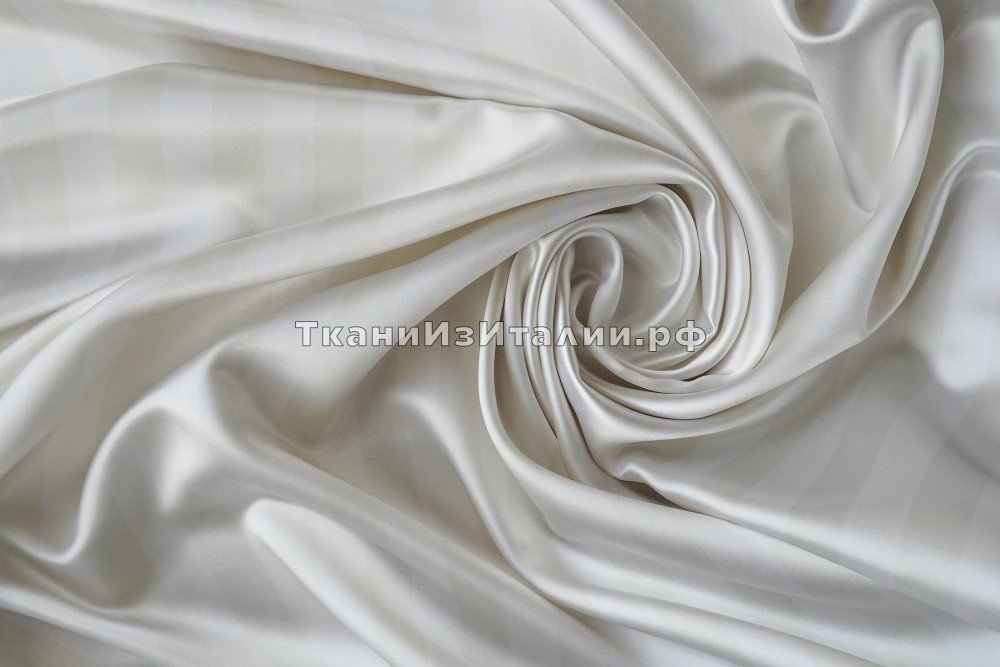 ткань дюшес молочно-белого цвета с сероватой полоской, дюшес шелк в полоску белая Италия