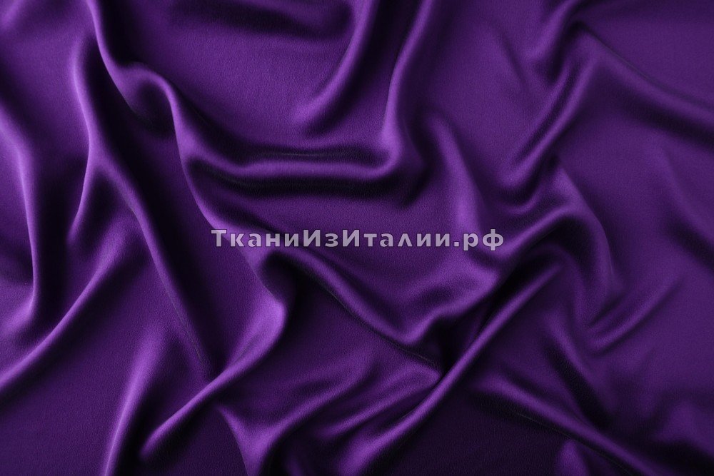 ткань фиолетовый вареный атлас , атлас шелк однотонная фиолетовая Италия