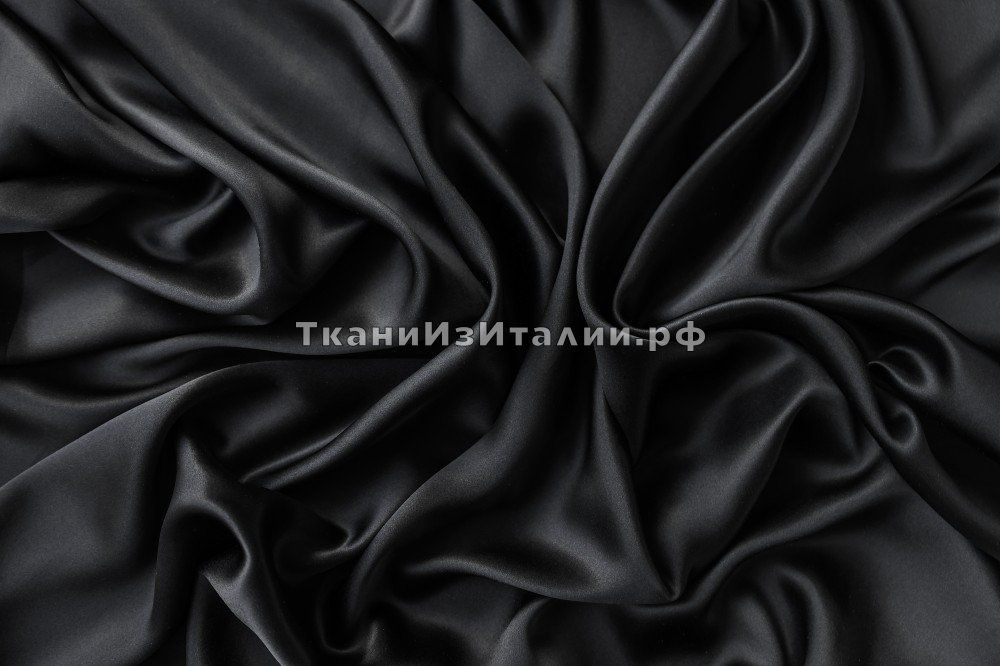 ткань атлас шелковый черного цвета, атлас шелк однотонная черная Италия