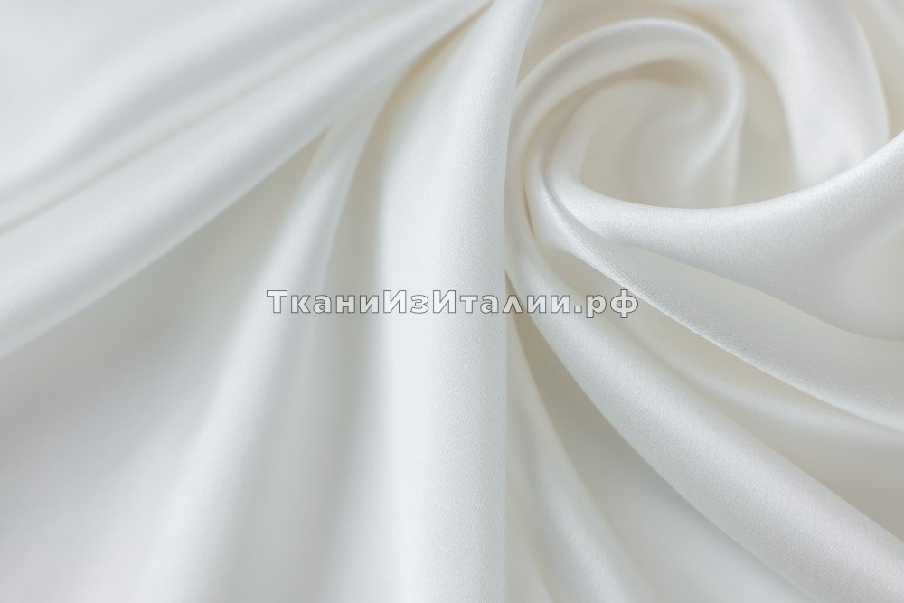 ткань шелковый атлас белого цвета, атлас шелк однотонная белая Италия