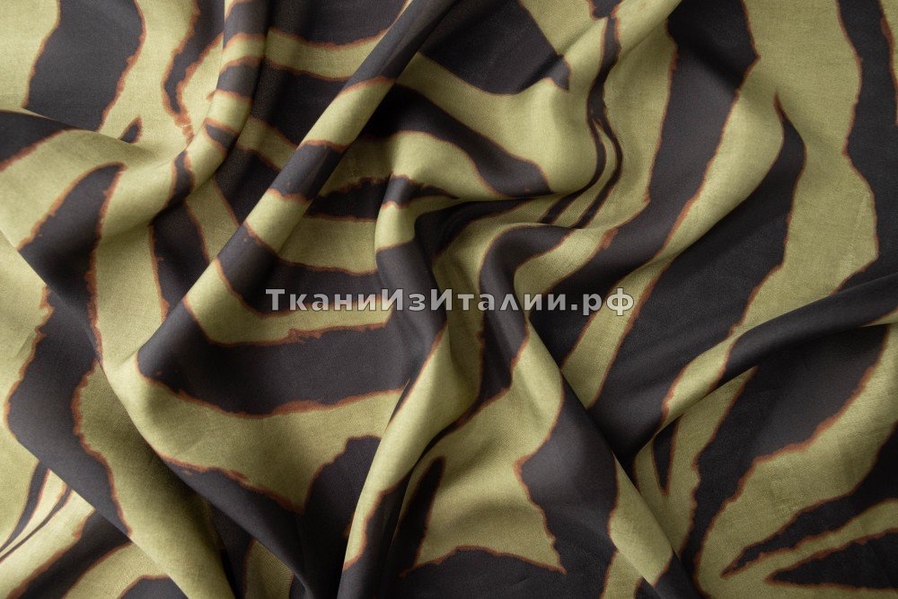 ткань шелк(батик) в полоску зебра черный и хаки, костюмно-плательная шелк иные коричневая Италия