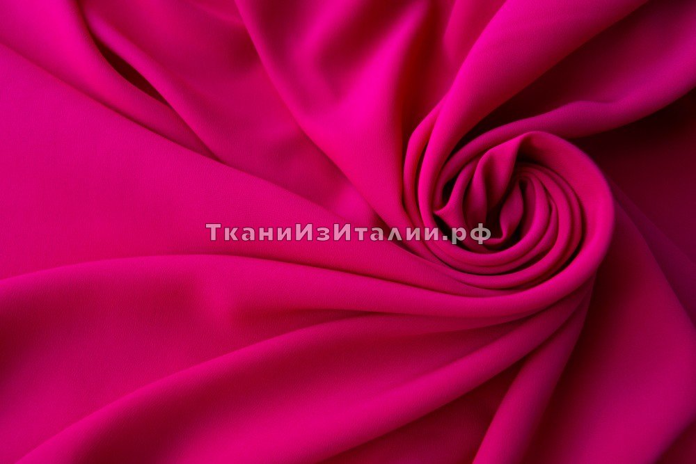 ткань крепдешин ягодного цвета, крепдешин шелк однотонная розовая Италия