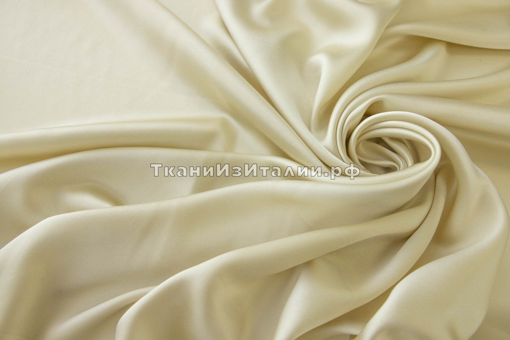 ткань ткань атлас сливочного цвета, атлас шелк однотонная белая Италия