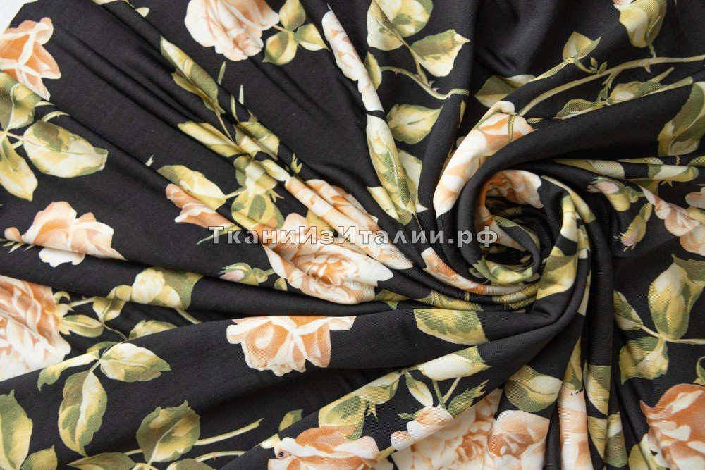 ткань черный трикотаж с бежевыми цветами, Италия