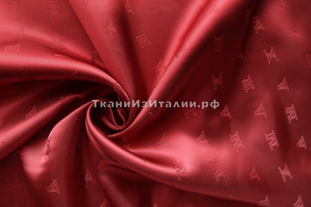 ткань подклад из вискозы красного цвета с логотипами, подклад вискоза иные красная Италия