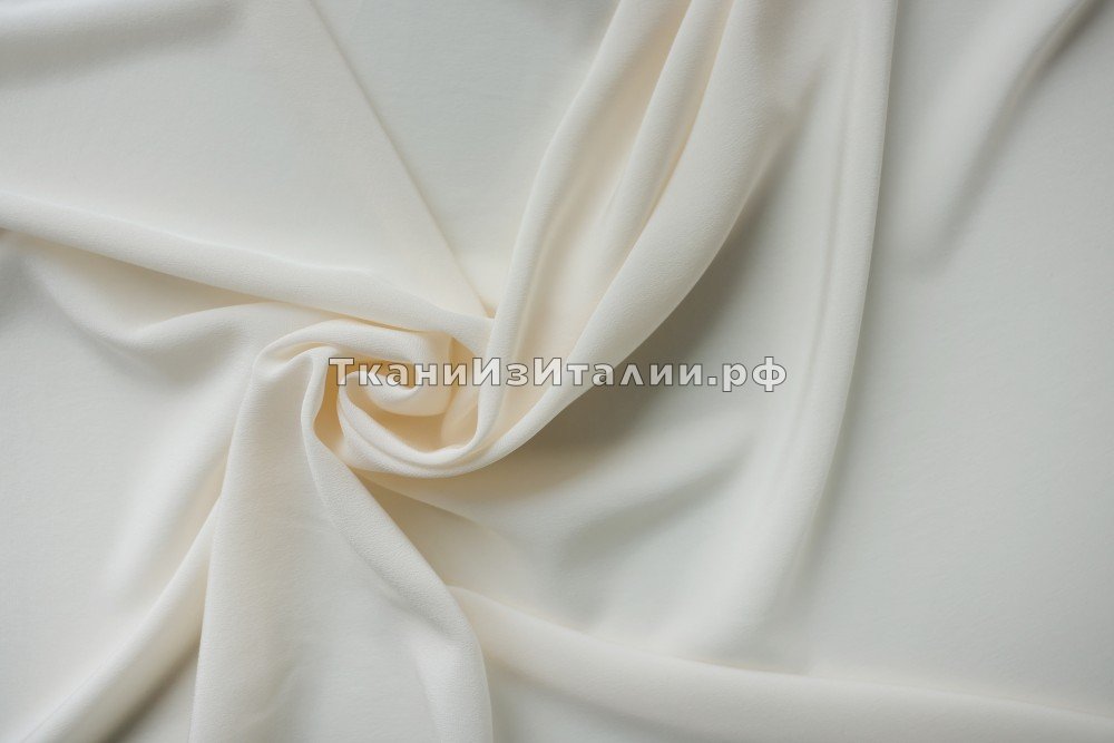 ткань молочно-белый крепдешин с эластаном, крепдешин шелк однотонная белая Италия