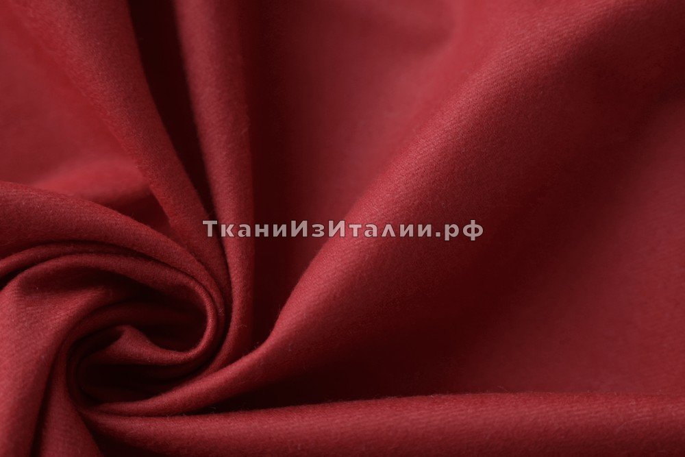 ткань шерсть с кашемиром красного цвета, костюмно-плательная шерсть однотонная красная Италия
