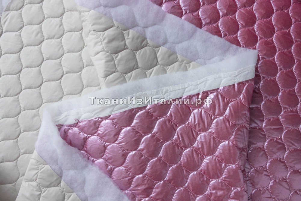 ткань двусторонняя стеганая ткань бабл гам и светло-бежевый, стеганая ткань полиэстер однотонная розовая Италия