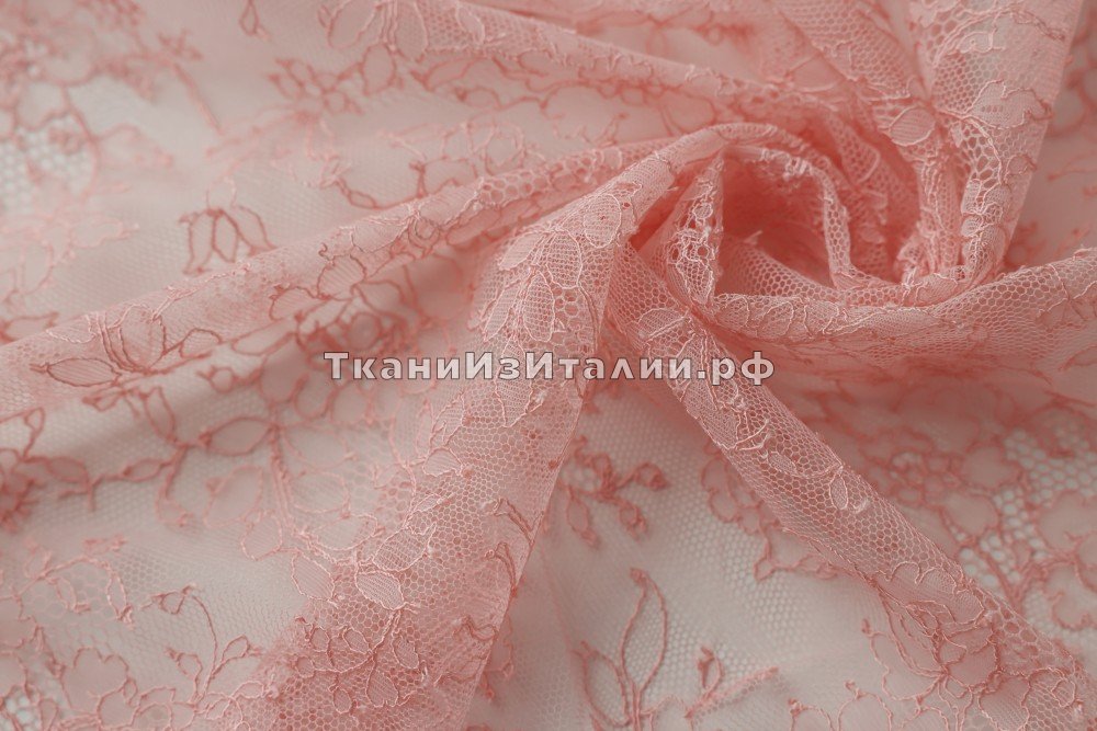ткань нежно-розовое кружево, крепдешин цветы розовая Италия