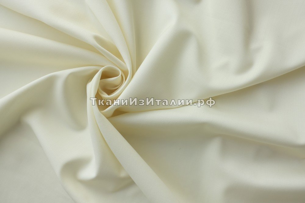 ткань костюмная шерсть молочного цвета, костюмно-плательная шерсть однотонная белая Италия