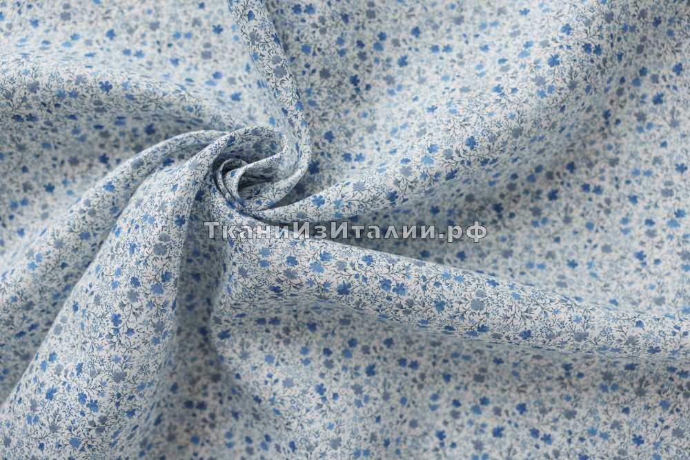 ткань белый лен с голубыми цветами, Италия